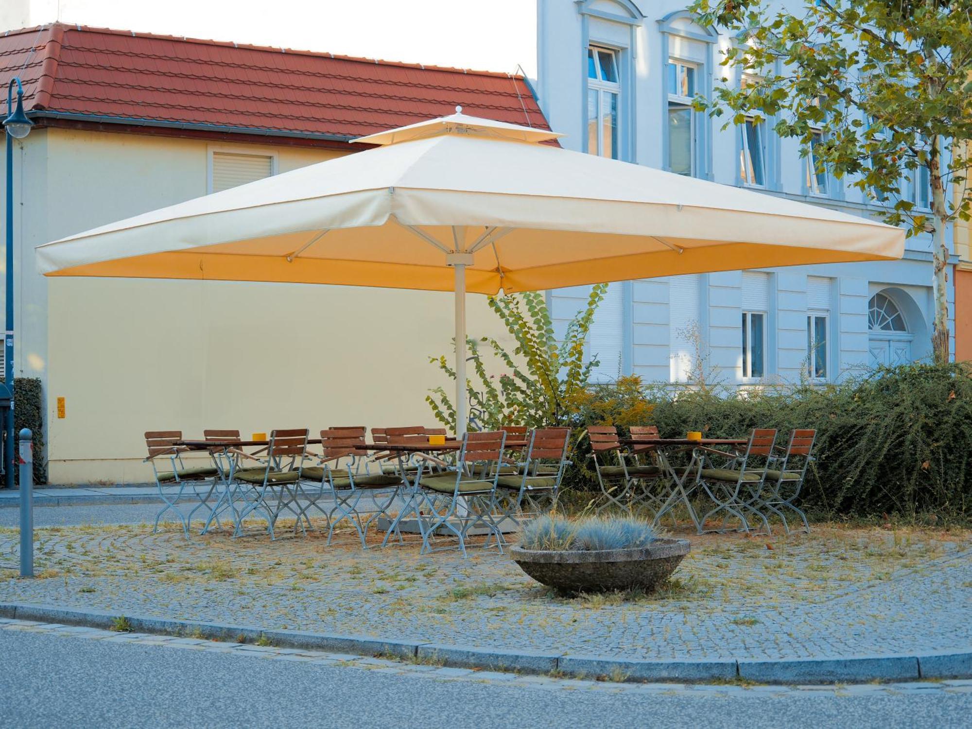 Hotel Zur Sonne Cottbus Exterior foto